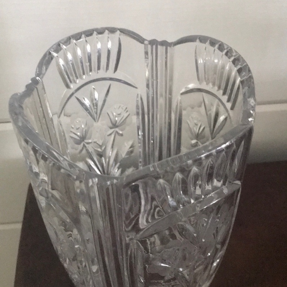 Crystal Vase - Picture 13 of 16